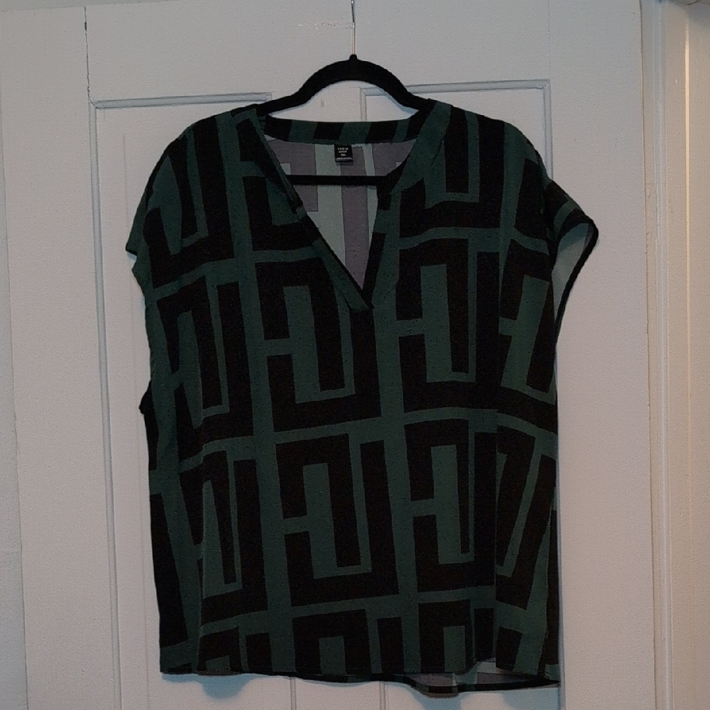 SHEIN Black and Green Geometric Blouse